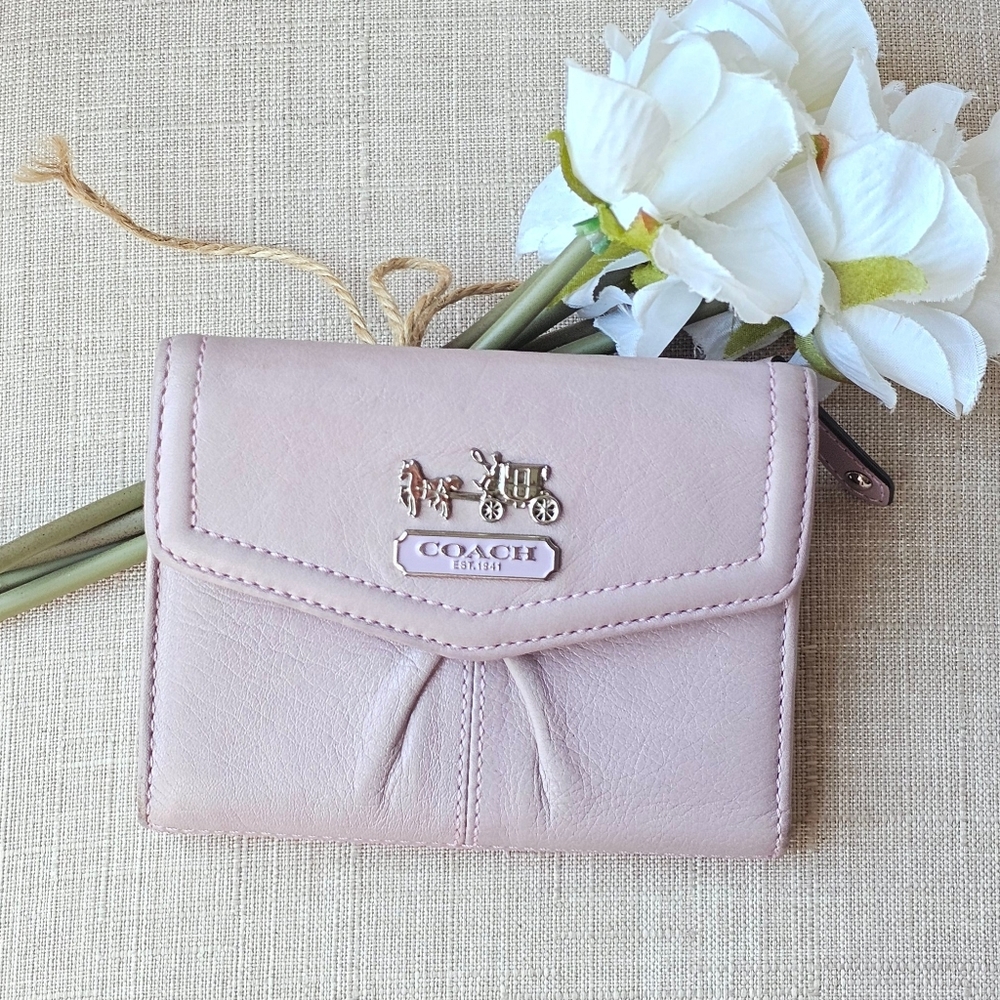 Coach Madison Lilac / Light Pink Trifold Leather Wallet